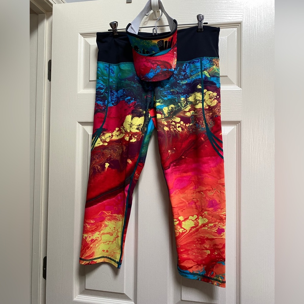 Just Live/MRTT leggings and head sweats colorful visor combo NWOT